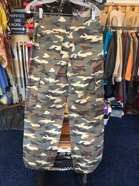 Levi's '94 Baggy Camouflage Track Pants - Brown & Green Camo